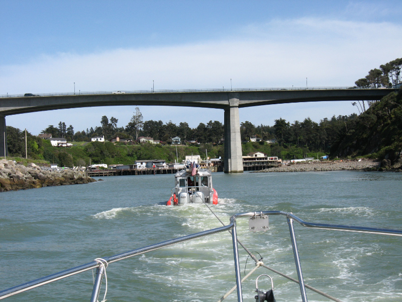 47' motor lifeboat tossing AUX vessel CQFISHY a tow line